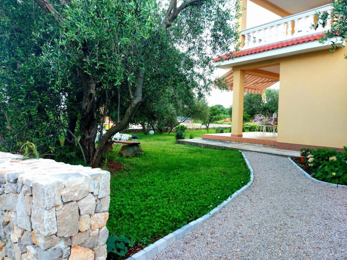 Apartmani Olea Krk Krk Town Exterior foto