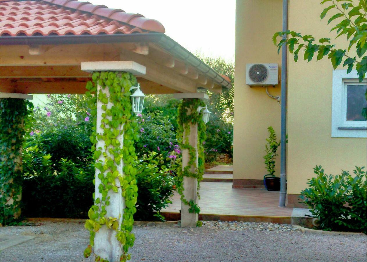 Apartmani Olea Krk Krk Town Exterior foto